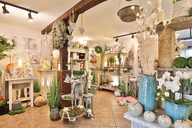 Dekoartikel und frische Blumen bei Florist Judel in Mulsum